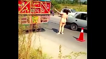 Paki aunty naked on express highway kicking cars